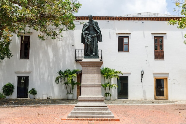 Plaza de Fray Statue Don Francisco X Billini SANTO DOMINGO DOMINIKANISCHE REPUBLIK Kolonialzone von Santo Domingo