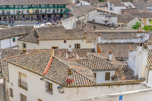 Foto plaza española vistas techos tradicionales detalles arquitectónicos esencia de la histórica chinchon capturado