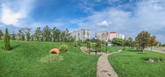 Plaza georgiana en la ciudad de Yuzhny, Ucrania