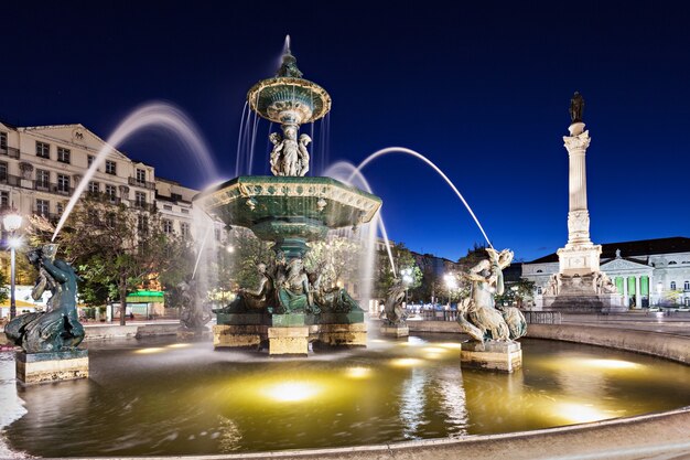 Plaza Rossio (Plaza Pedro IV) en la ciudad de Lisboa, Portugal.