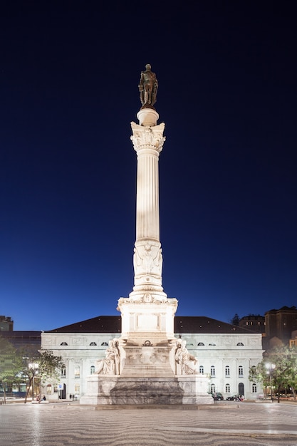 Plaza Rossio (Plaza Pedro IV) en la ciudad de Lisboa, Portugal.