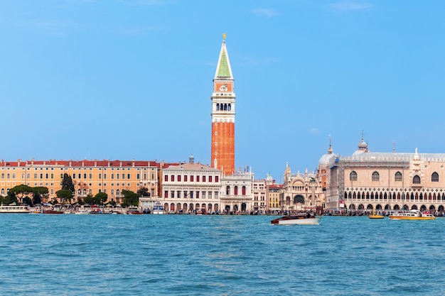 Plaza de San Marcos en Venecia Italia