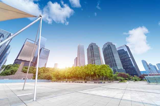 Plaza und Wolkenkratzer, Chongqing, China Stadtbild