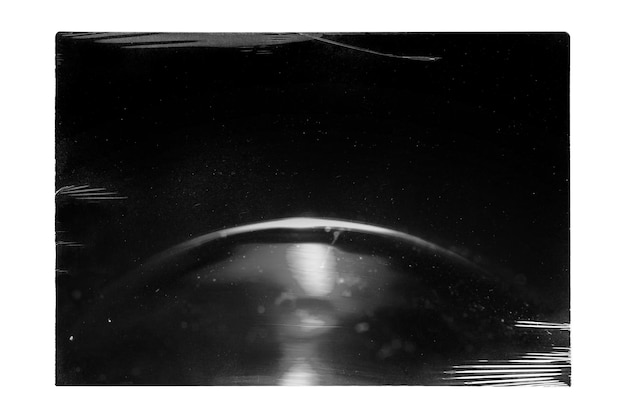Png de papel preto embrulhado com fundo transparente de plástico