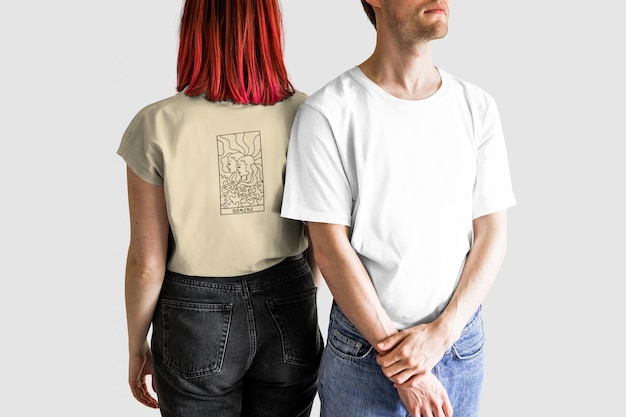 Png-Tee-Paar-Mockup-Mode mit durchsichtigem Design