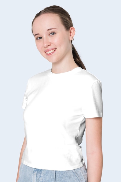 Png-transparentes T-Shirt-Mockup für Mädchen- und Jugendbekleidung