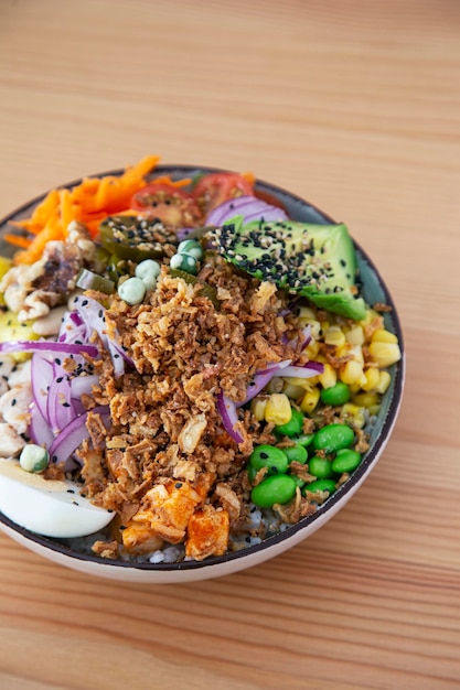 Poke bowl para acompañar verduras