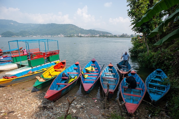 Pokhara-Boote