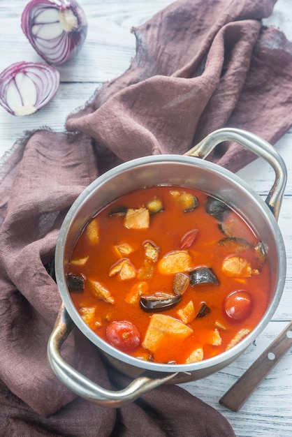 Pollo al curry rojo tailandés