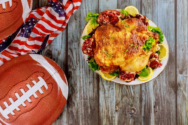 Pollo asado para la fiesta del juego de fútbol americano