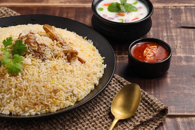 Pollo biryani Kerala boda pollo dhum biriyani hecho con arroz jeera