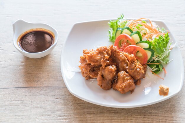 Pollo Frito Con Salsa Tonkatsu