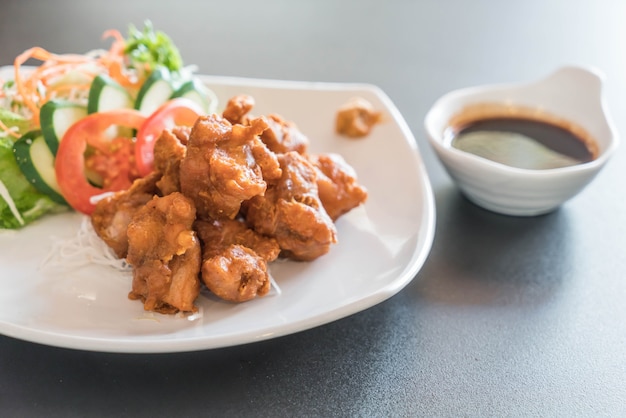 Pollo Frito Con Salsa Tonkatsu