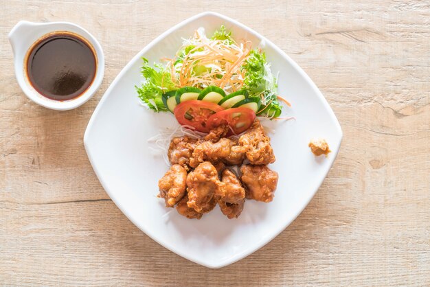 Pollo Frito Con Salsa Tonkatsu