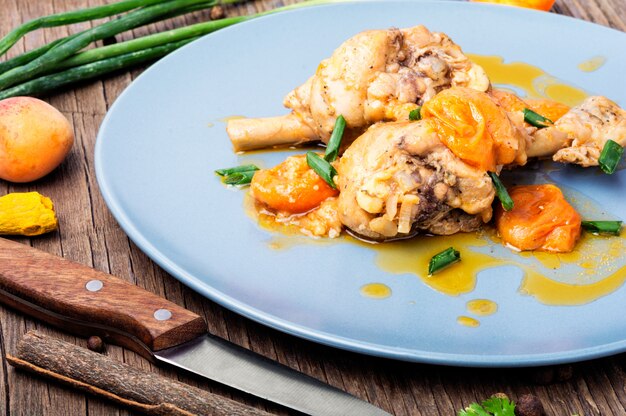 Pollo Guisado En Albaricoques