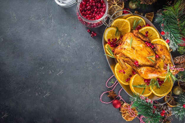 Pollo navideño casero tradicional.