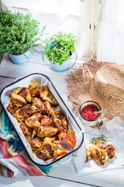 Foto pollo a la plancha con verduras