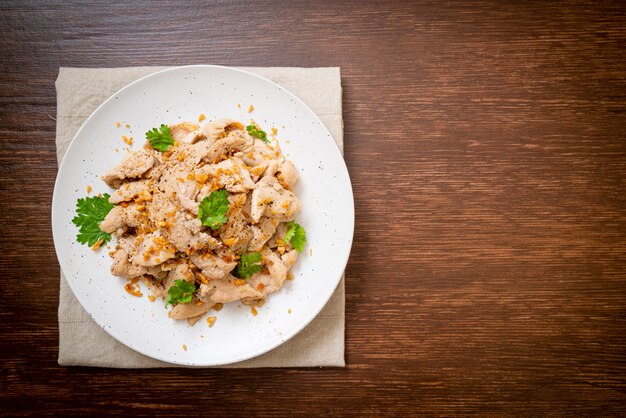 pollo salteado con ajo