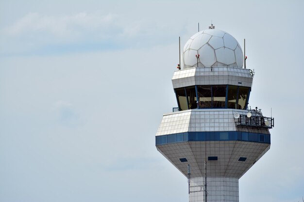 Polonia Varsovia 8 de junio de 2018 Aeropuerto Chopin de Varsovia Edificios del aeropuerto