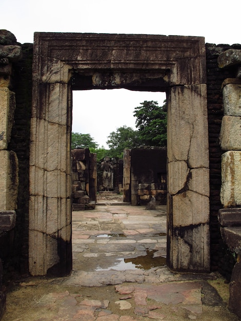 Polonnaruwa Vatadage, ruinas en el parque Polonnaruwa, Sri Lanka