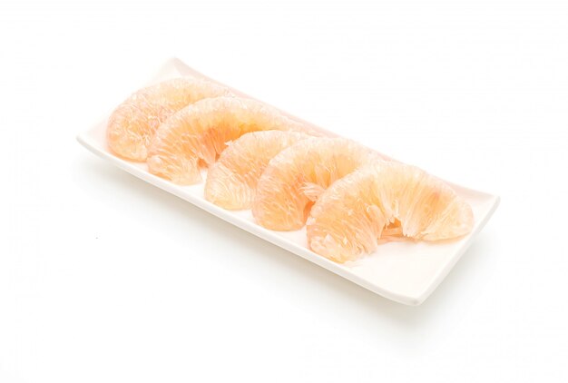 pomelo fresco aislado