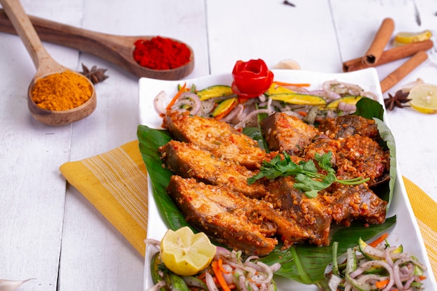 Pomfret masala o meen pollichadu plato especial de Kerala