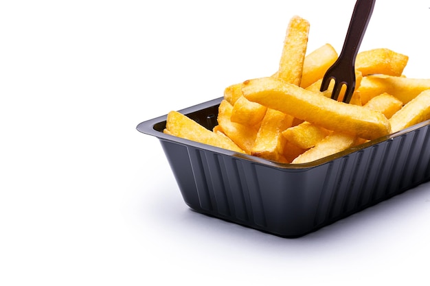 Pommes Frites auf weißem Hintergrund