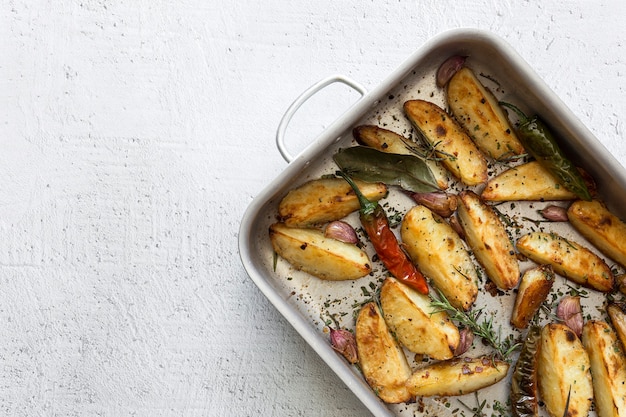 Pommes frites golden und knusprig