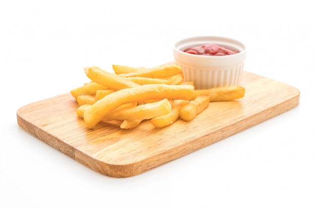 Pommes Frites mit Tomatensauce isoliert