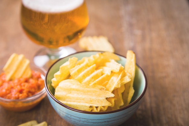 Pommes mit Bier