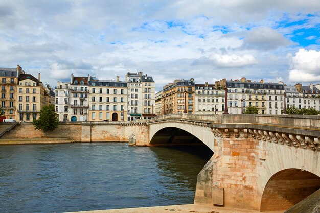 Pont de la Tournelle über der Seine von Paris