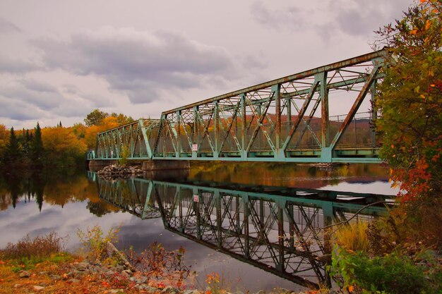 Ponte abandonada