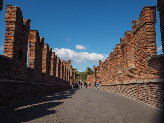 Ponte castelvecchio, também conhecida como ponte scaliger em verona