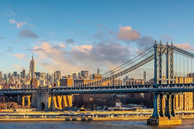 Ponte de manhattan com skyline da cidade de manhattan