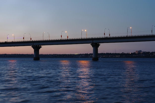 Ponte no crepúsculo