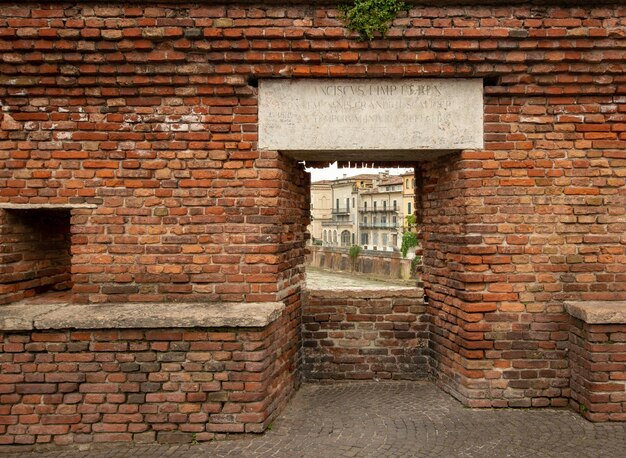 Foto ponte scaligero en la ciudad de verona