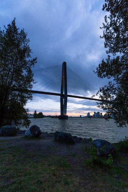 Ponte Skytrain em New Westminster e Surrey Great Vancouver