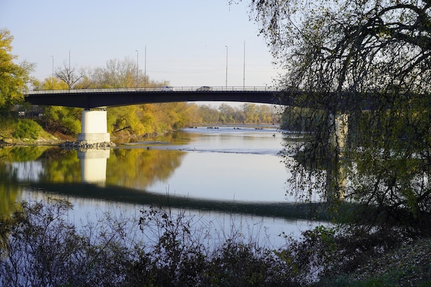 Ponte sobre o rio Mures