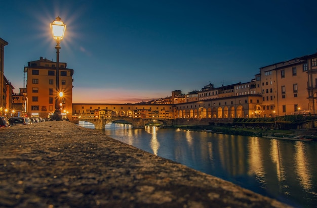 Ponte Vecchio y el río arno