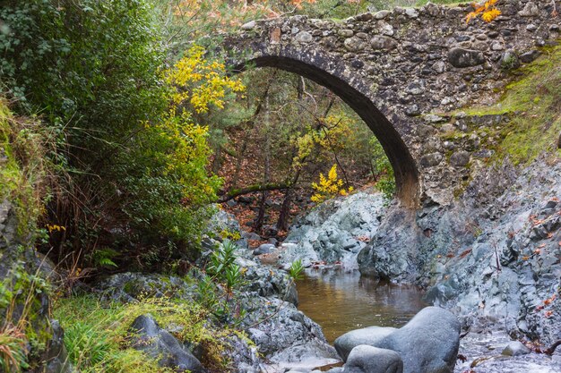 Ponte veneziana medieval em Chipre