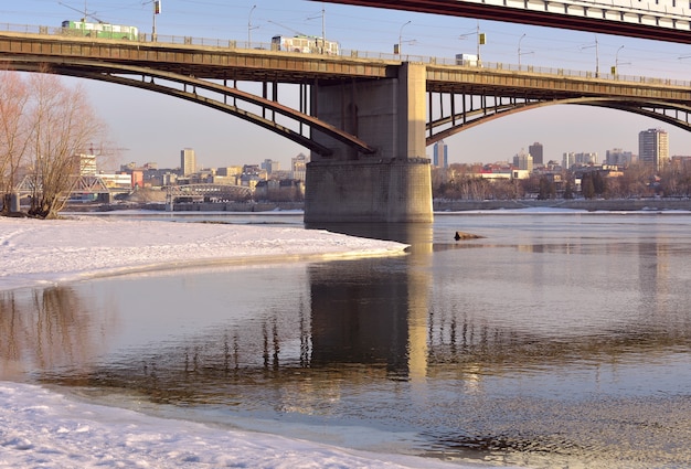 Pontes sobre o Ob em Novosibirsk