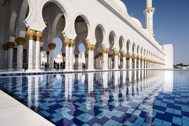 Pool der Abu Dhabi Moschee