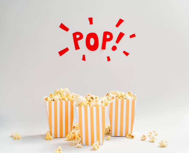 Popcornkästen mit Popzeichen oben