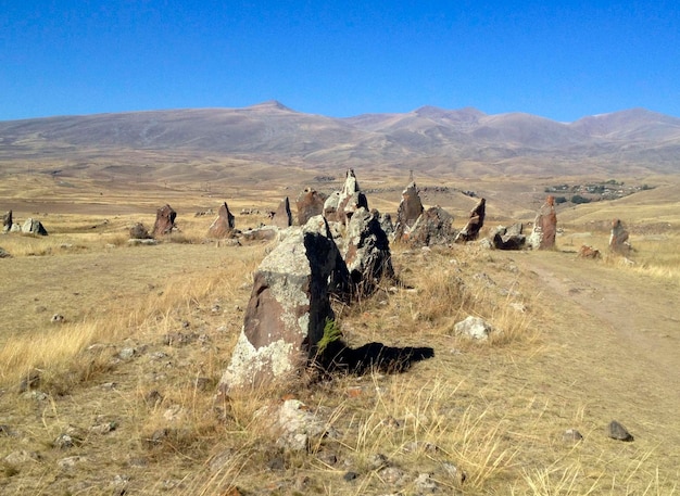 Popular atração turística armênia Carahunge, Karahunj, Qarahunj, Zorats Karer. Stonehenge armênio