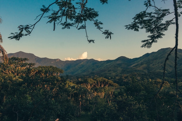 Pôr do sol da montanha