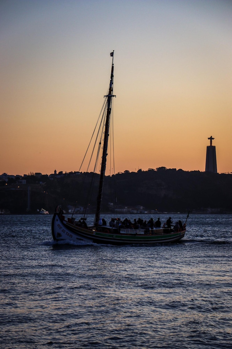 Foto pôr-do-sol de lisboa