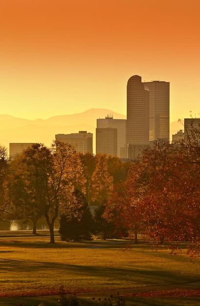 Pôr-do-sol ensolarado de Denver