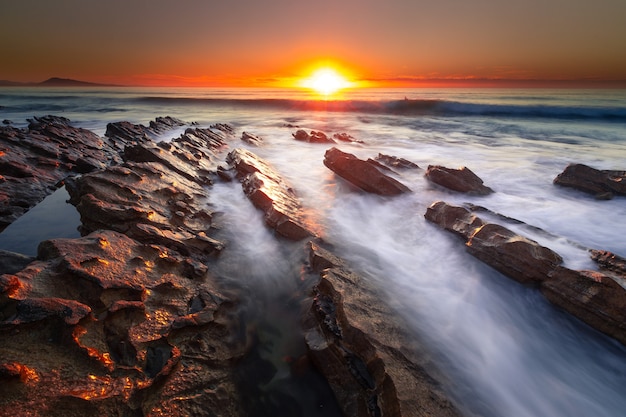 Pôr do sol na praia de Bidart, País Basco