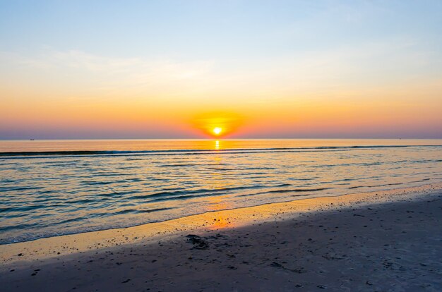 Pôr do sol na praia