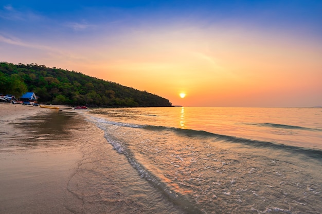 Pôr do sol na praia